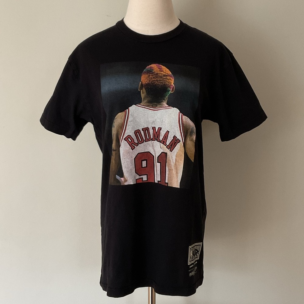Mitchell & Ness | Chicago Bulls 91 Dennis Rodman Graphic Tee, Mens Size Medium